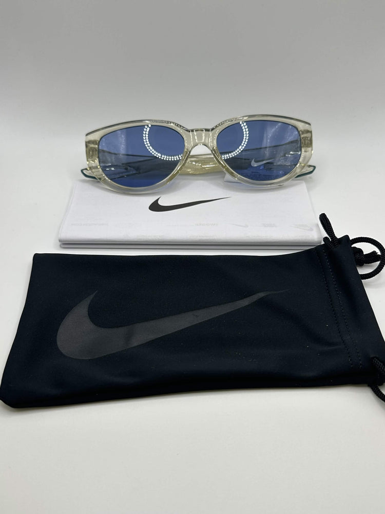 Nike Light Bone/Blue Unisex Sunglasses - NKFN0303.072.55/18