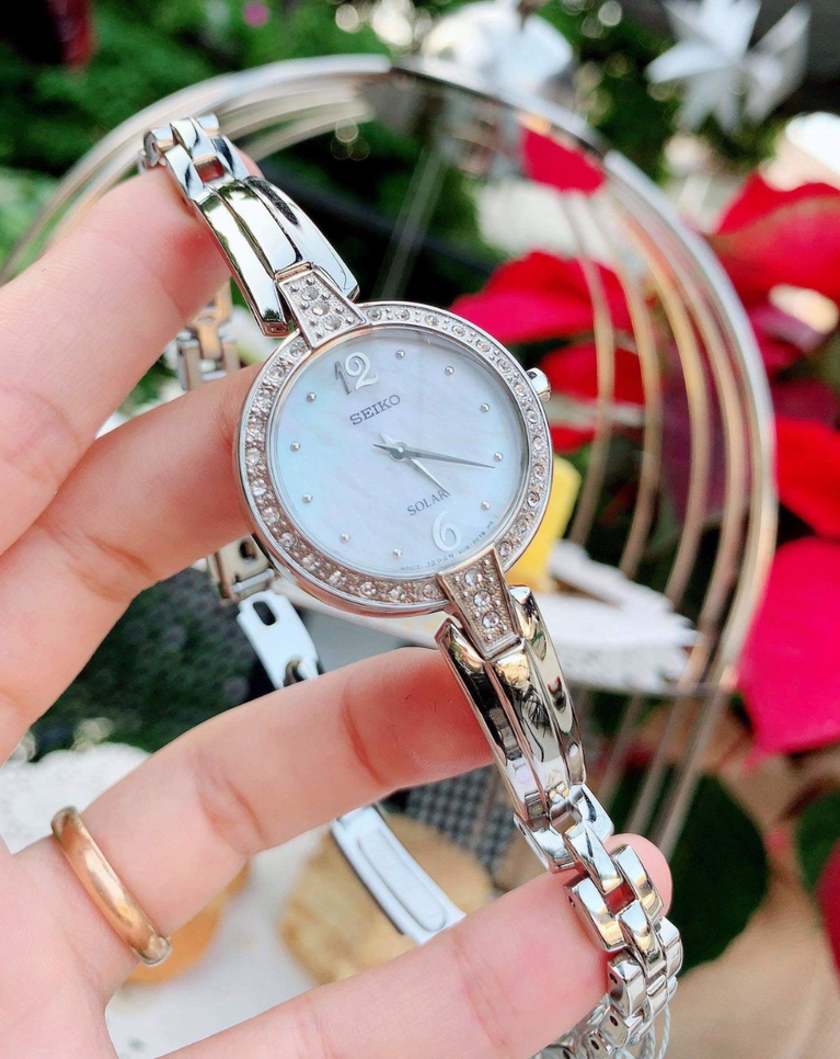 Seiko Diamond Dial Mother Of Peal Ladies Watch - SUP287