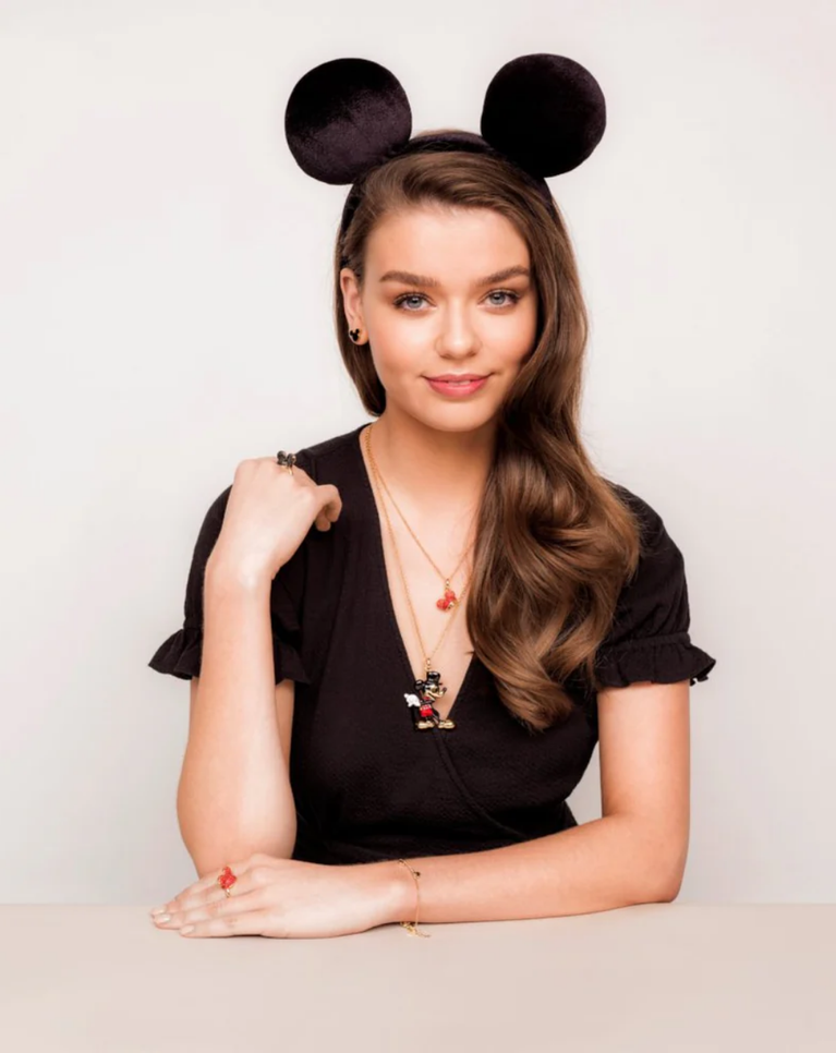 Disney "Mickey Mouse Triple Charm" Gold-Tone Bracelet – DYB059