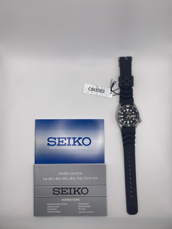 Seiko SKX013K1 Automatic Divers Watch Brand New