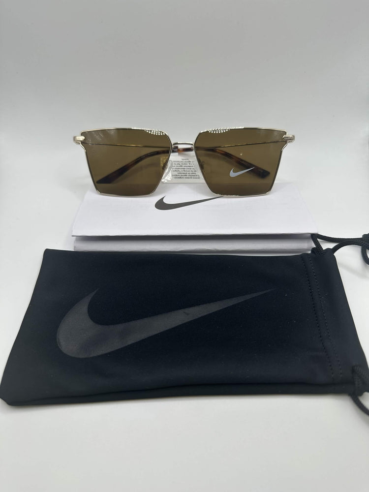 Nike Pursuit Flair Gold Womens Sunglass - NKIB3683X.711.60/15