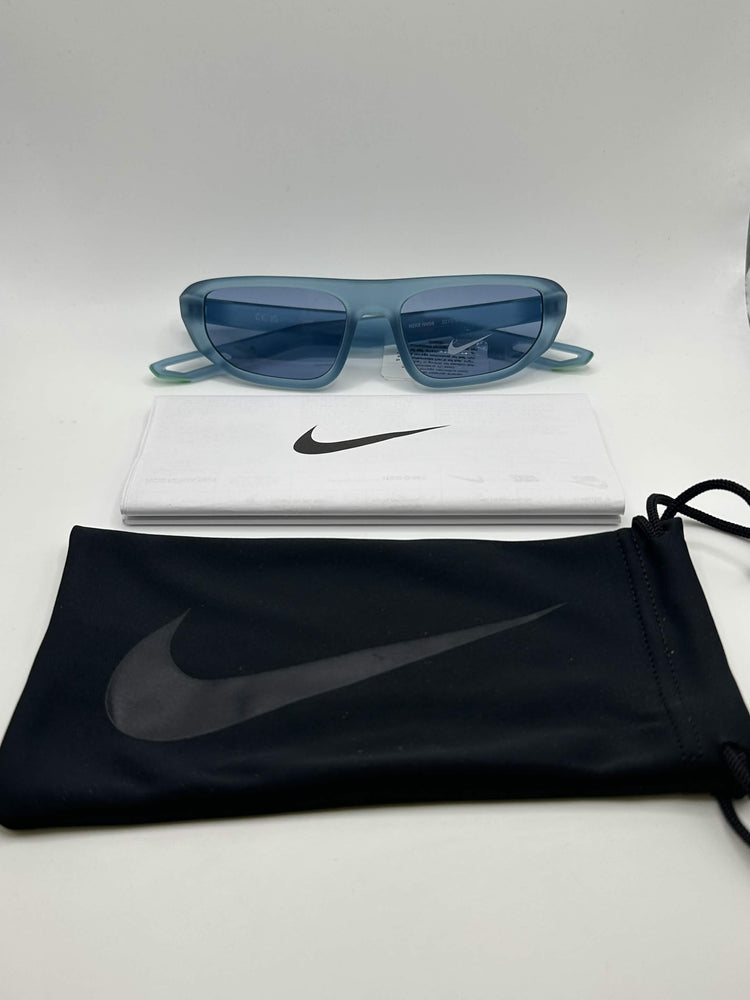 Nike NV04 Blue Unisex Sunglass - NKDZ7376.494.52/17